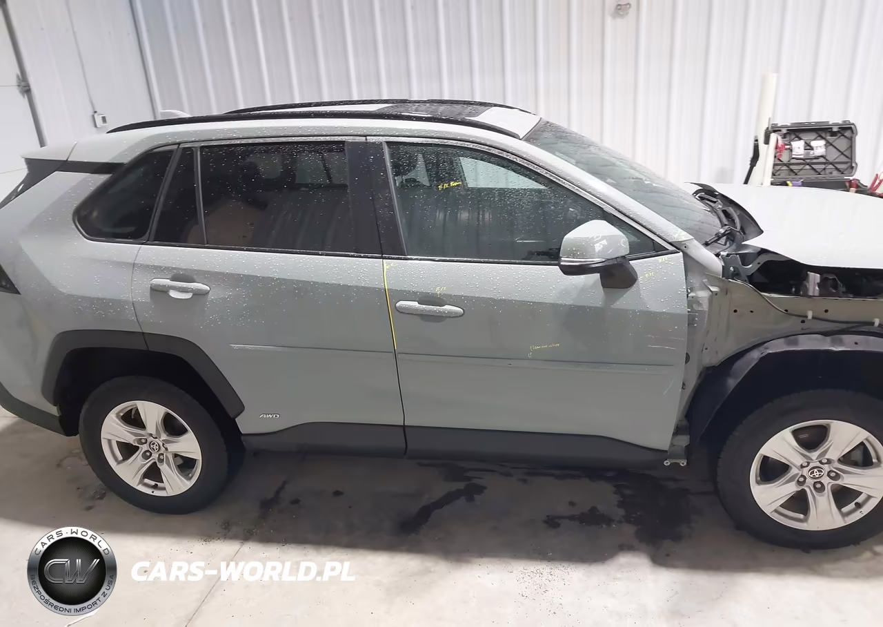 2021 Toyota Rav4 Hybrid Xle VIN:4T3RWRFV6MU048262 - 14