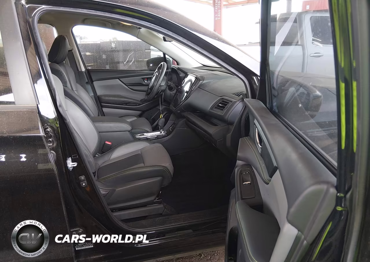 2024 Subaru Ascent Onyx Edition 7-Passenger VIN:4S4WMAHD2R3426114 - 5