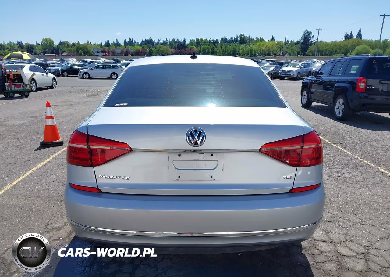 2016 Volkswagen Passat 1.8T Se VIN:1VWBT7A34GC032652 - 17