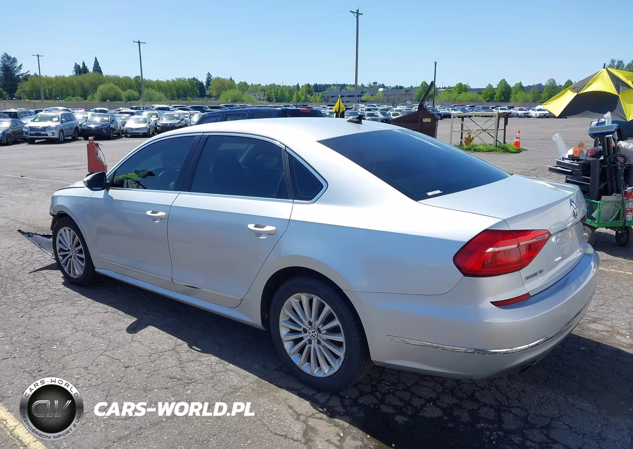 2016 Volkswagen Passat 1.8T Se VIN:1VWBT7A34GC032652 - 3