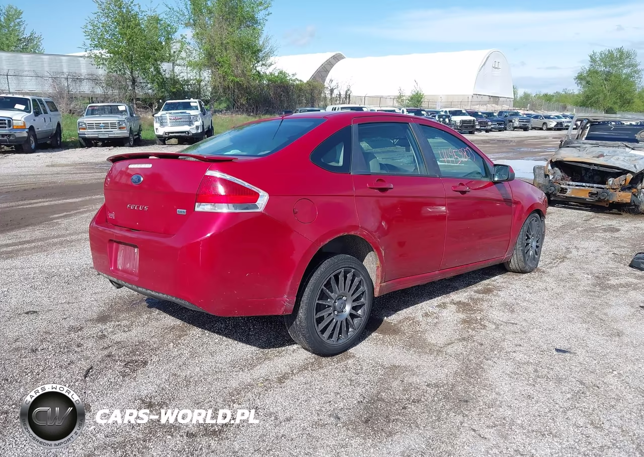2011 Ford Focus Ses VIN:1FAHP3GN5BW130587 - 4