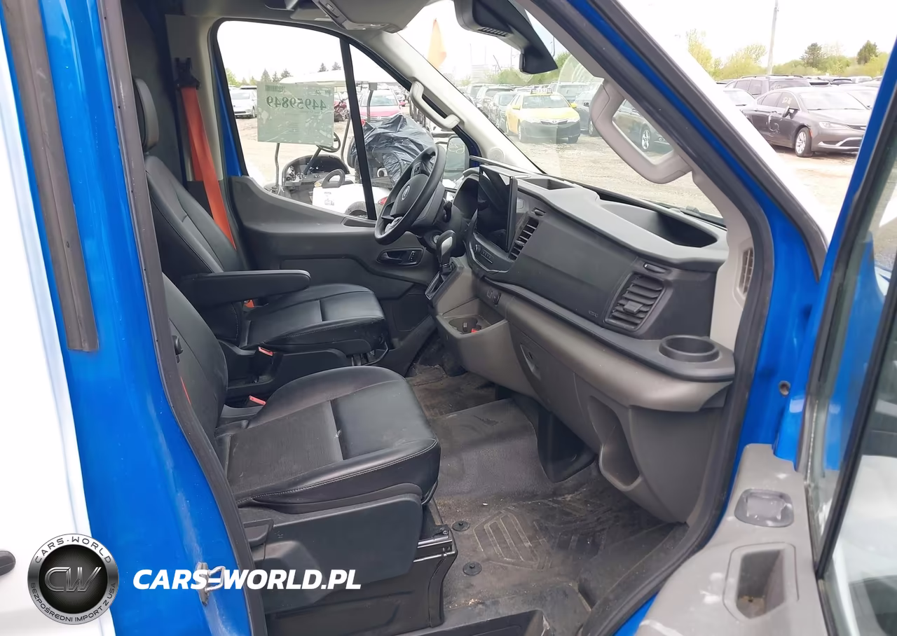 2023 Ford Transit-250 VIN:1FTBR1C83PKB05720 - 5