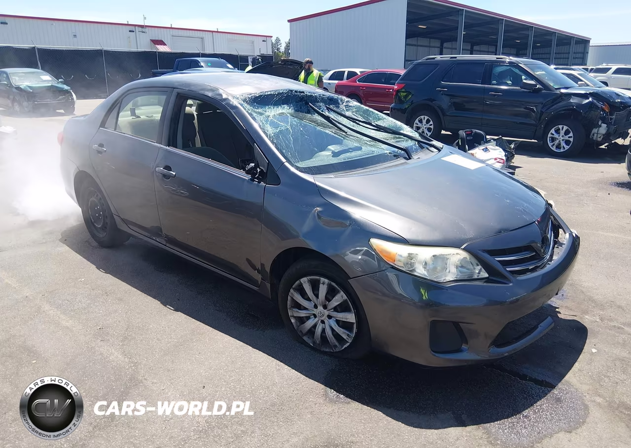 2013 Toyota Corolla Le – zdjęcie 1 z 11