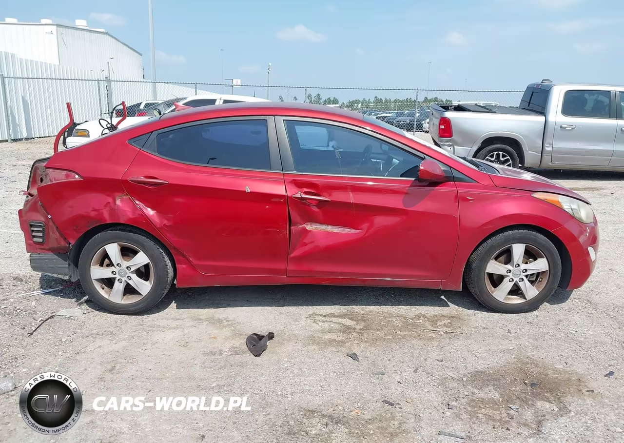 2013 Hyundai Elantra Gls VIN:KMHDH4AE1DU778832 - 14