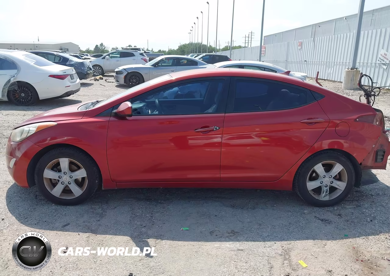 2013 Hyundai Elantra Gls VIN:KMHDH4AE1DU778832 - 15