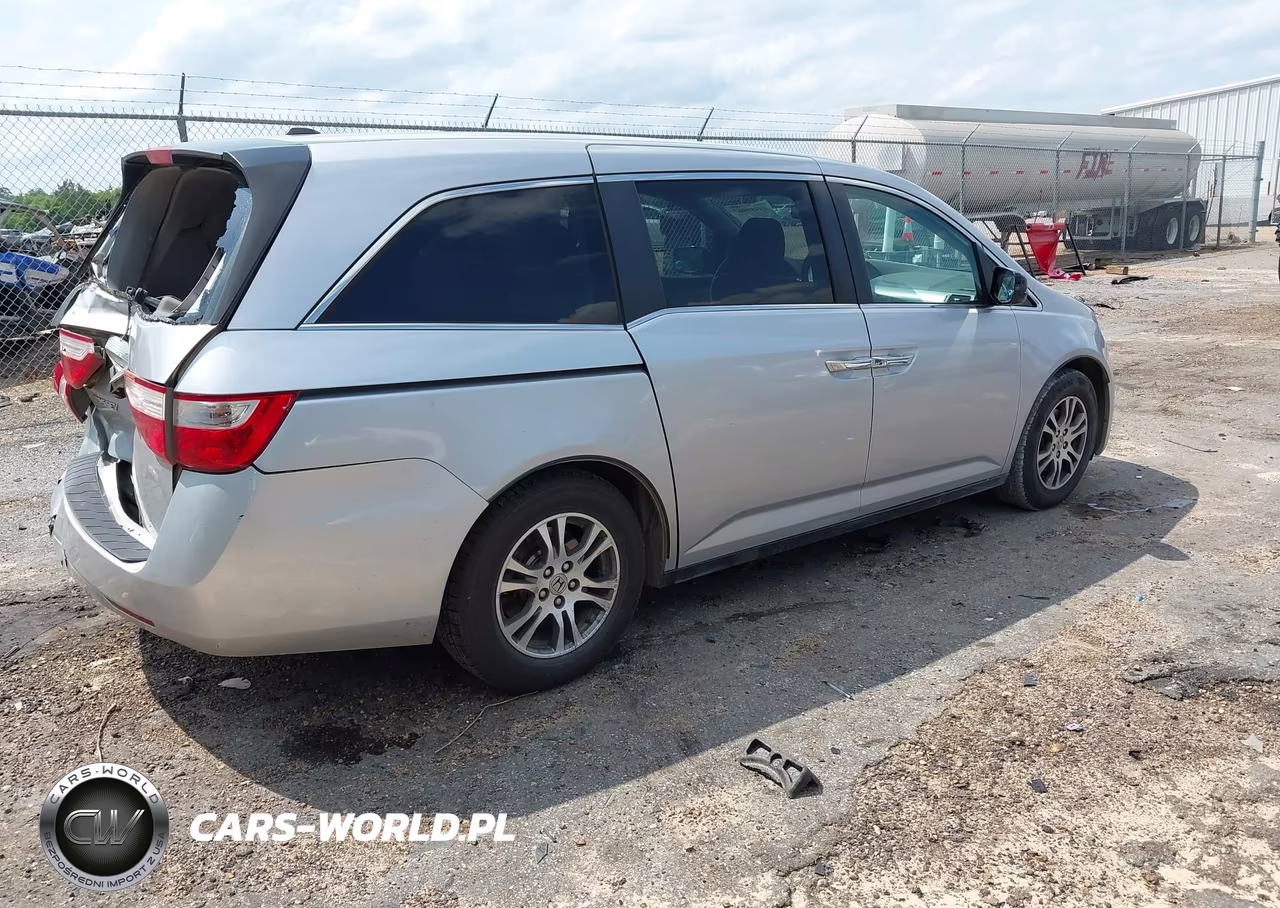 2013 Honda Odyssey Ex-L VIN:5FNRL5H61DB031835 - 4