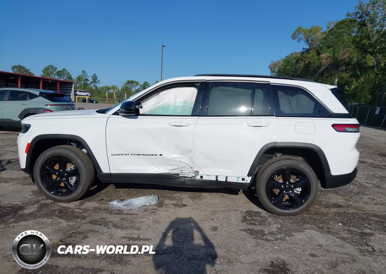2026 Jeep Grand Cherokee Limited 4X2 VIN:1C4RJGBR5TC208693 - 14