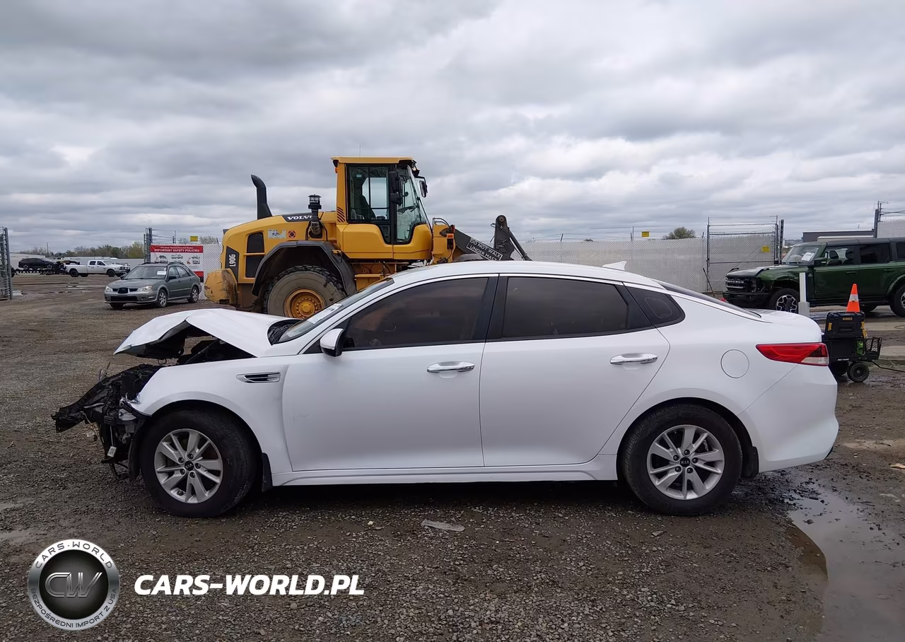2017 Kia Optima Lx VIN:5XXGT4L35HG152952 - 14