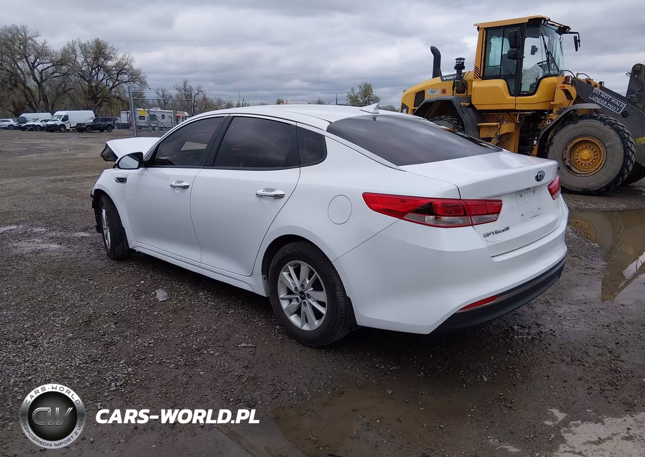 2017 Kia Optima Lx VIN:5XXGT4L35HG152952 - 3