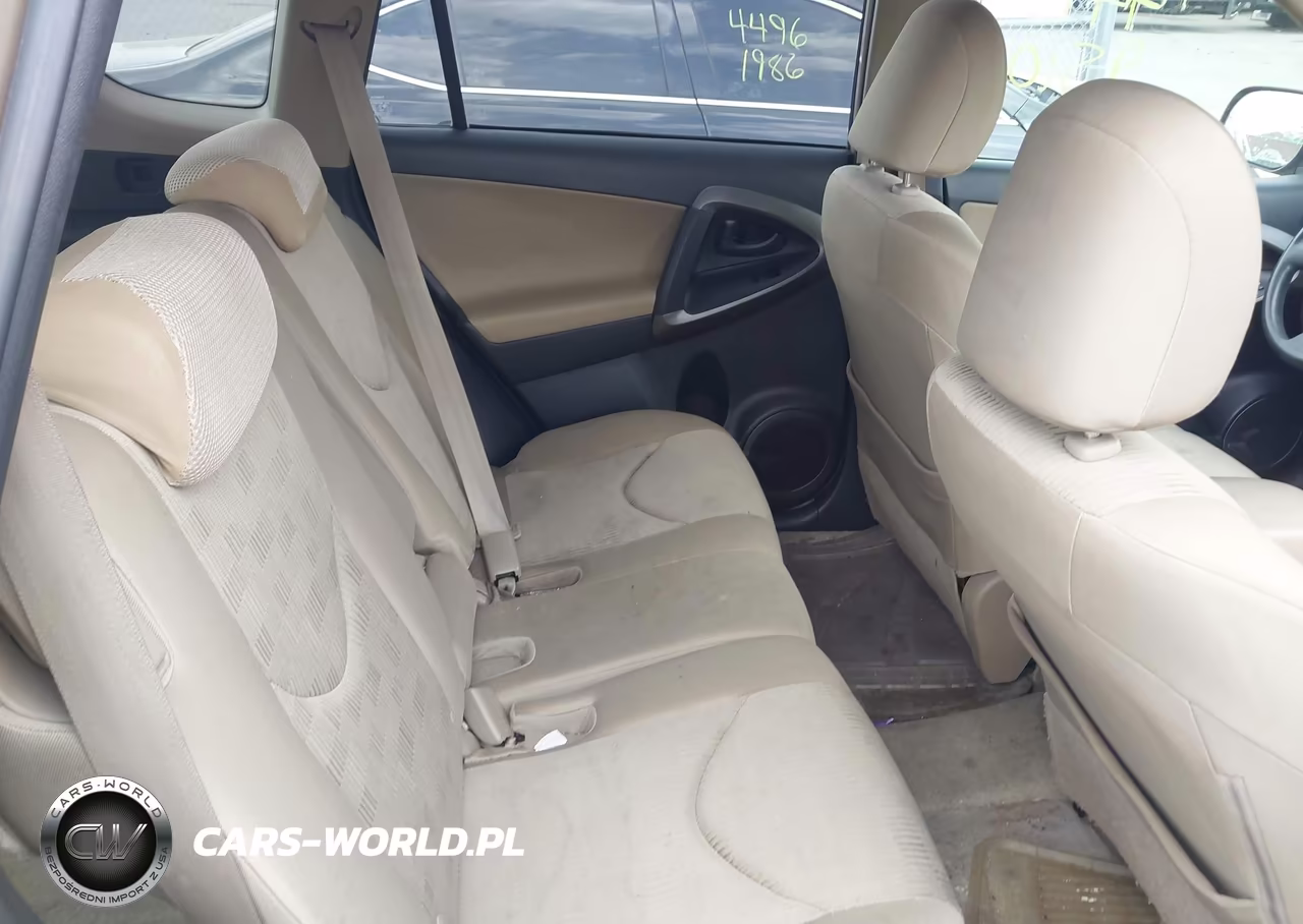 2017 Toyota Rav4 Xle VIN:2T3RFREV8HW613196 - 8