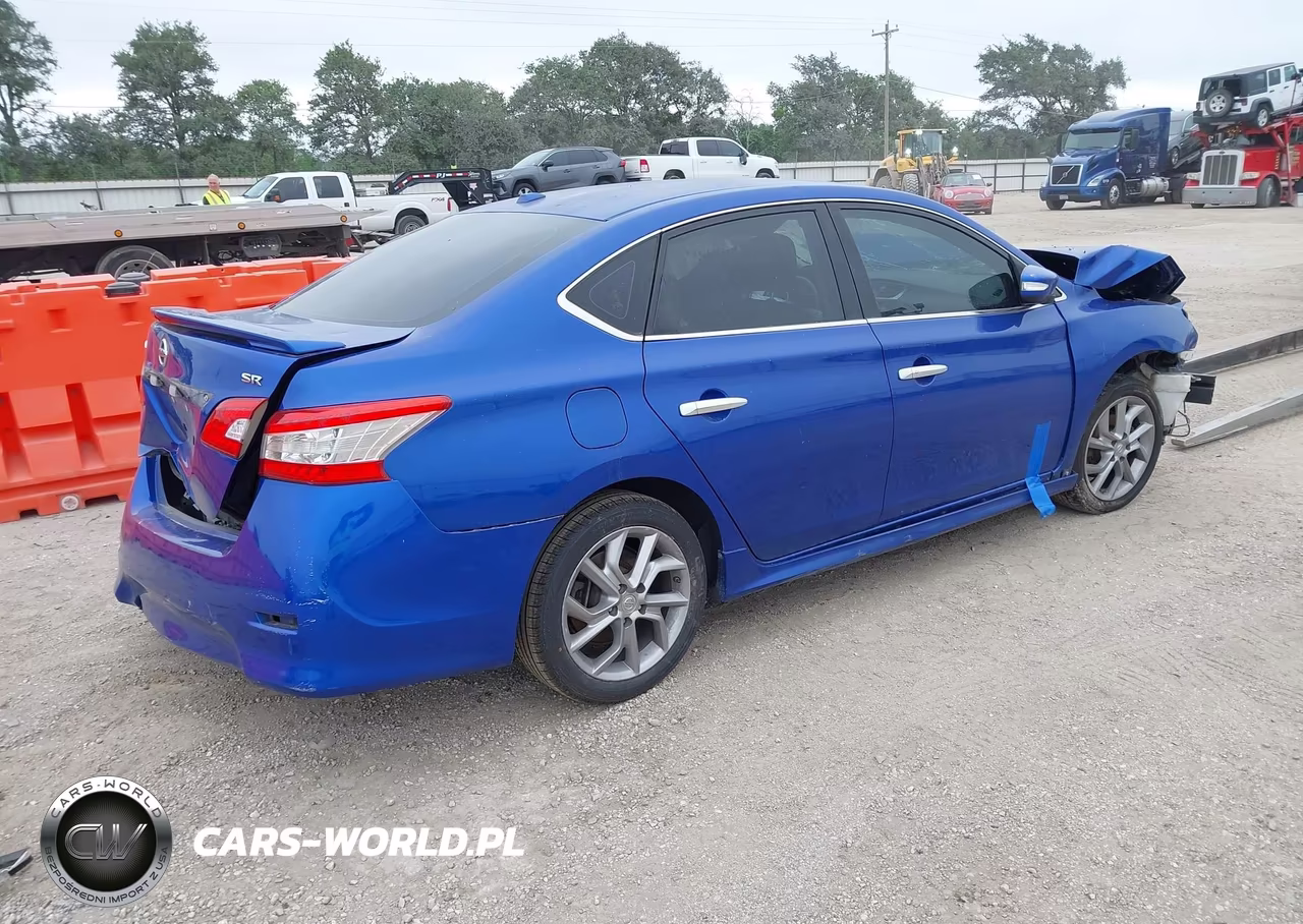 2015 Nissan Sentra Sr VIN:3N1AB7AP3FY286785 - 4