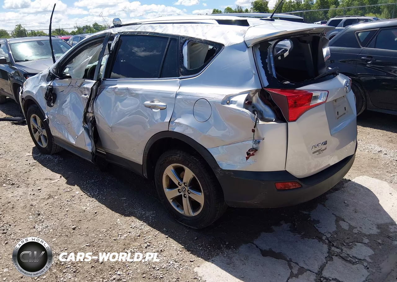 2015 Toyota Rav4 Xle VIN:JTMRFREVXFD127449 - 3