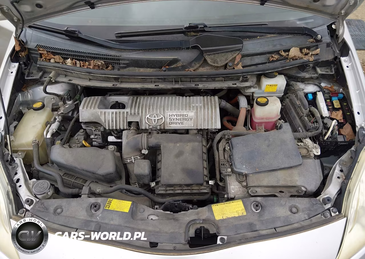 2013 Toyota Prius Two VIN:JTDKN3DU4D5656431 - 10