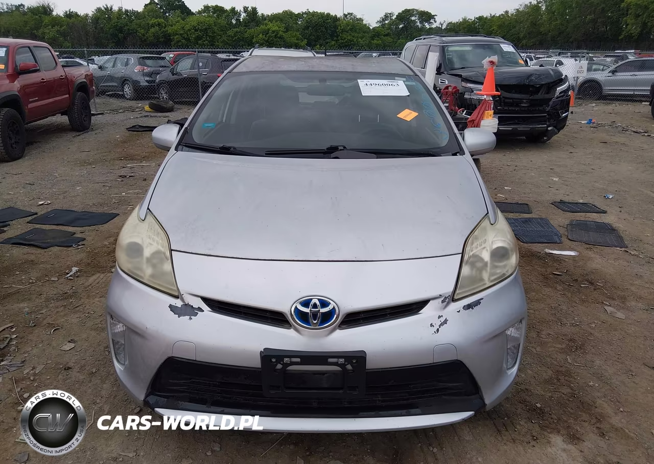 2013 Toyota Prius Two VIN:JTDKN3DU4D5656431 - 6
