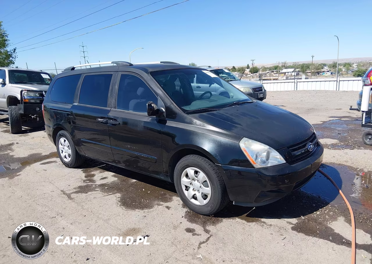 2009 Kia Sedona Lx