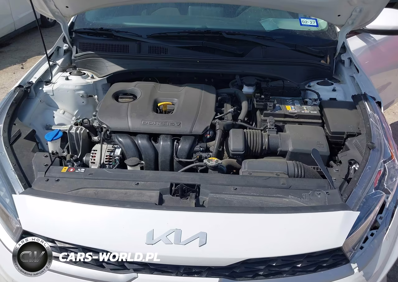 2024 Kia Forte Lxs VIN:3KPF24AD9RE738641 - 10