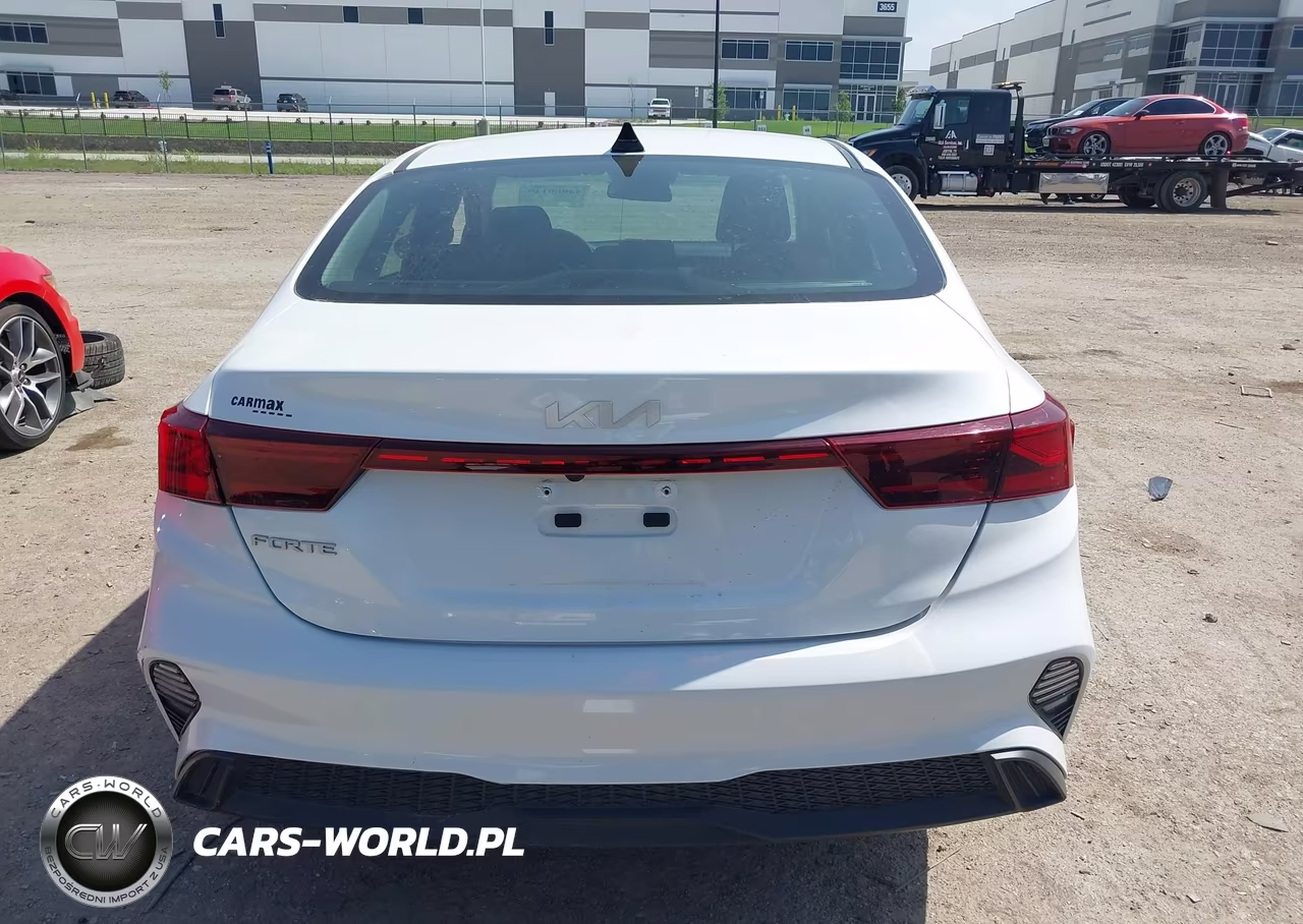 2024 Kia Forte Lxs VIN:3KPF24AD9RE738641 - 16