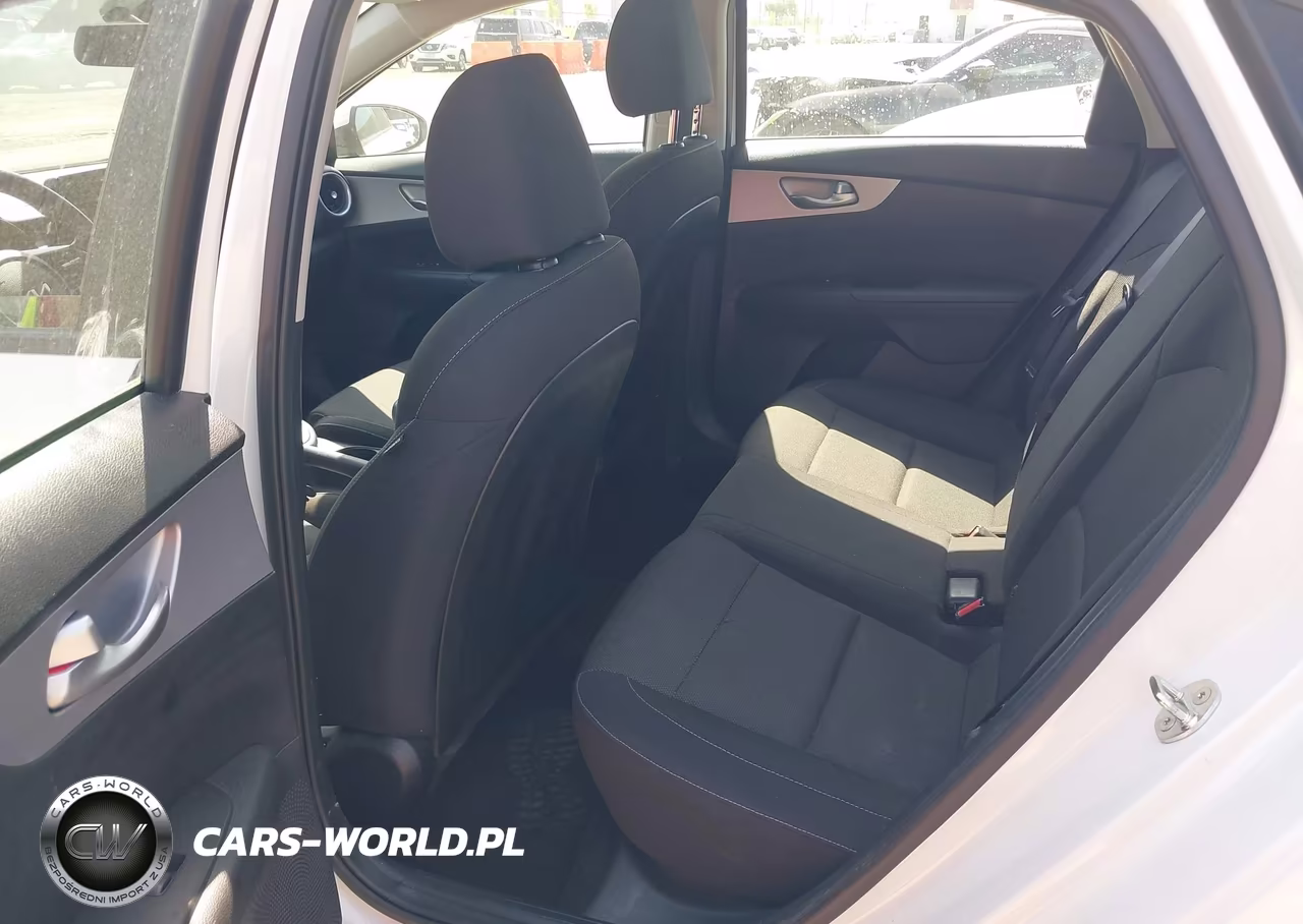 2024 Kia Forte Lxs VIN:3KPF24AD9RE738641 - 8