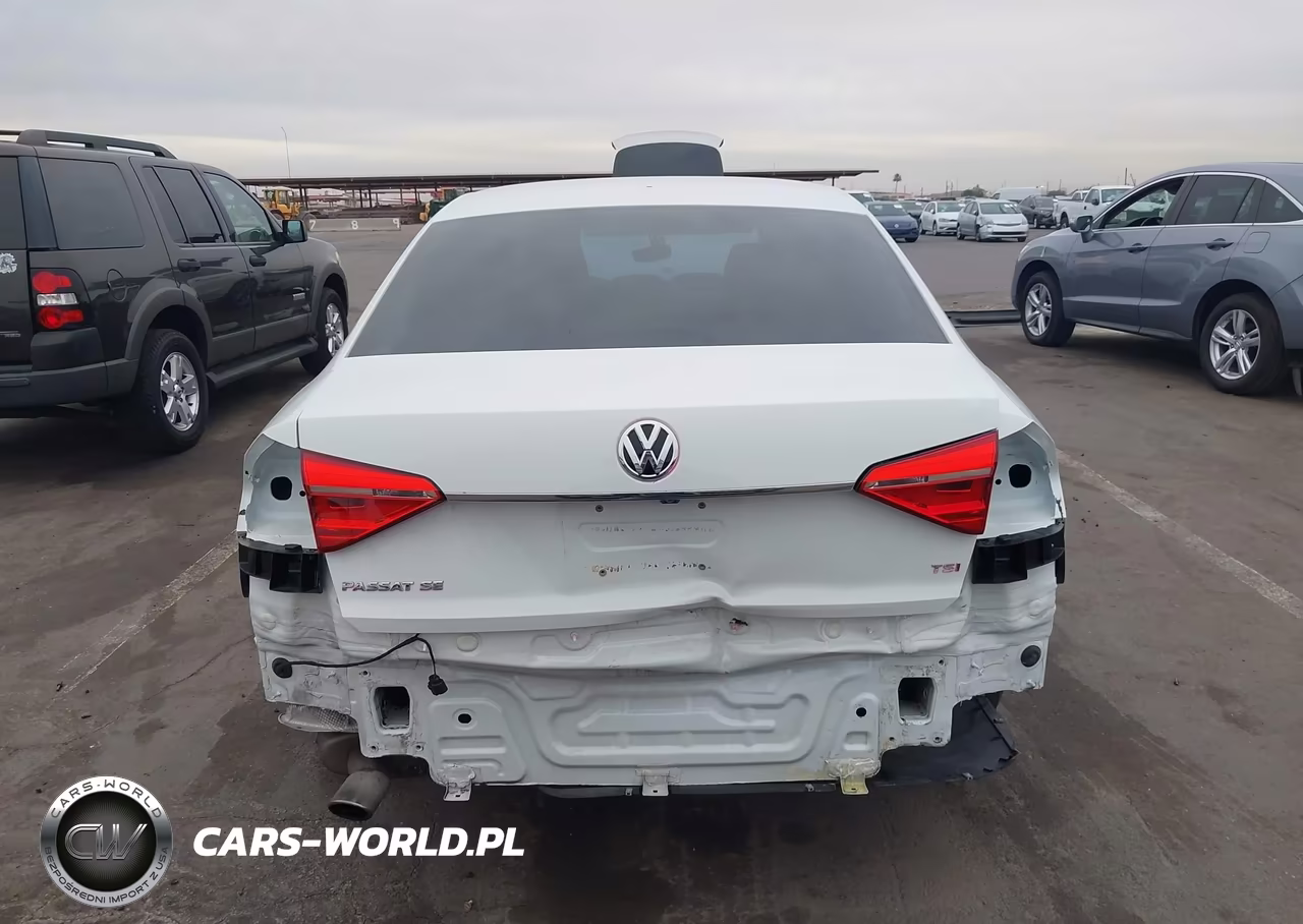 2016 Volkswagen Passat 1.8T Se VIN:1VWBT7A33GC053332 - 17