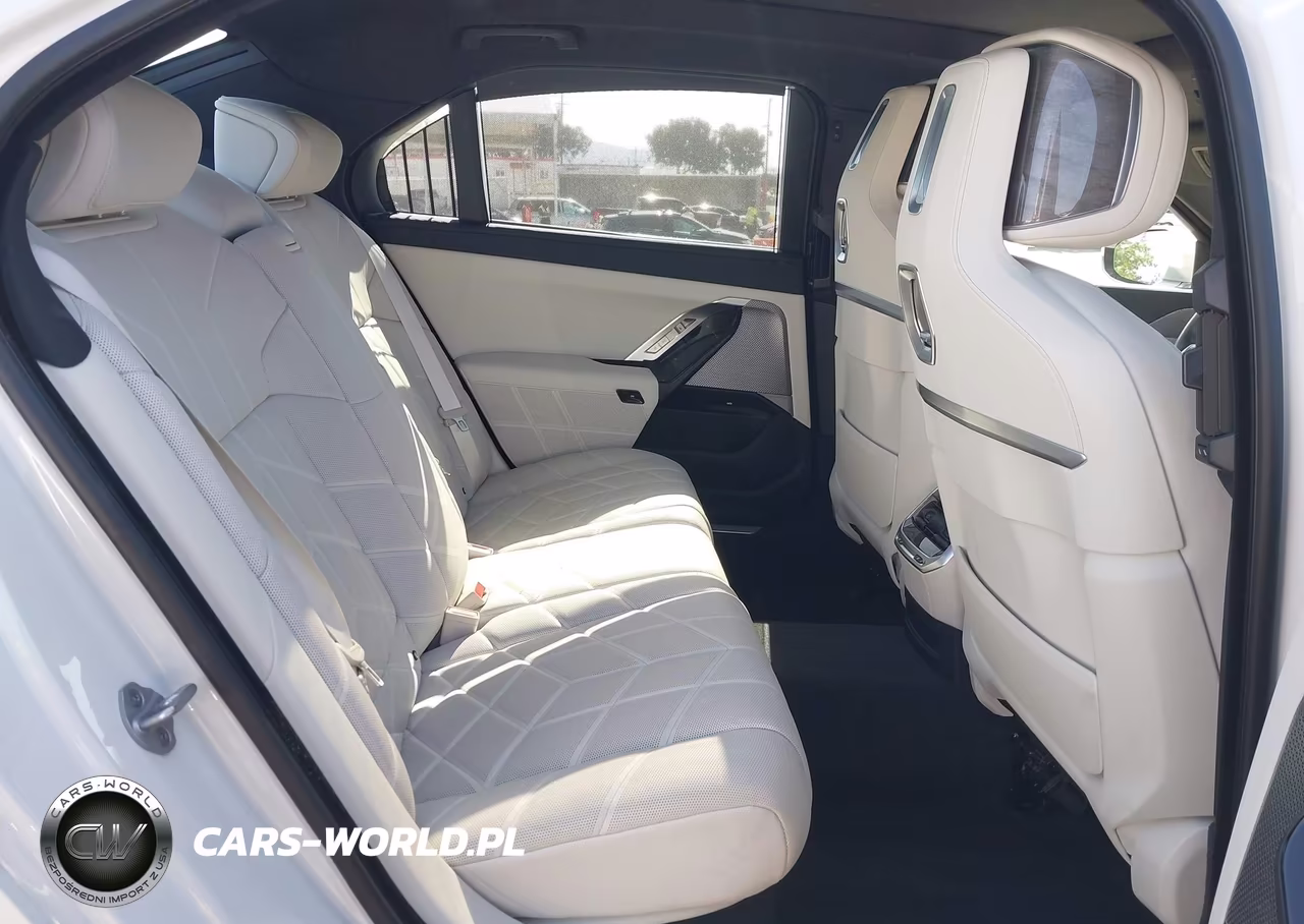2025 BMW I7 Edrive50 VIN:WBY43EJ06SCT88629 - 8