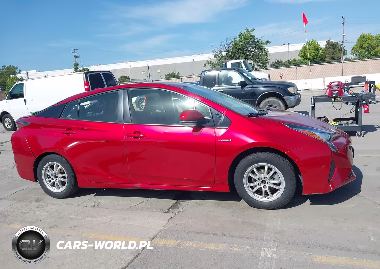 2017 Toyota Prius Two VIN:JTDKBRFU7H3567916 - 13