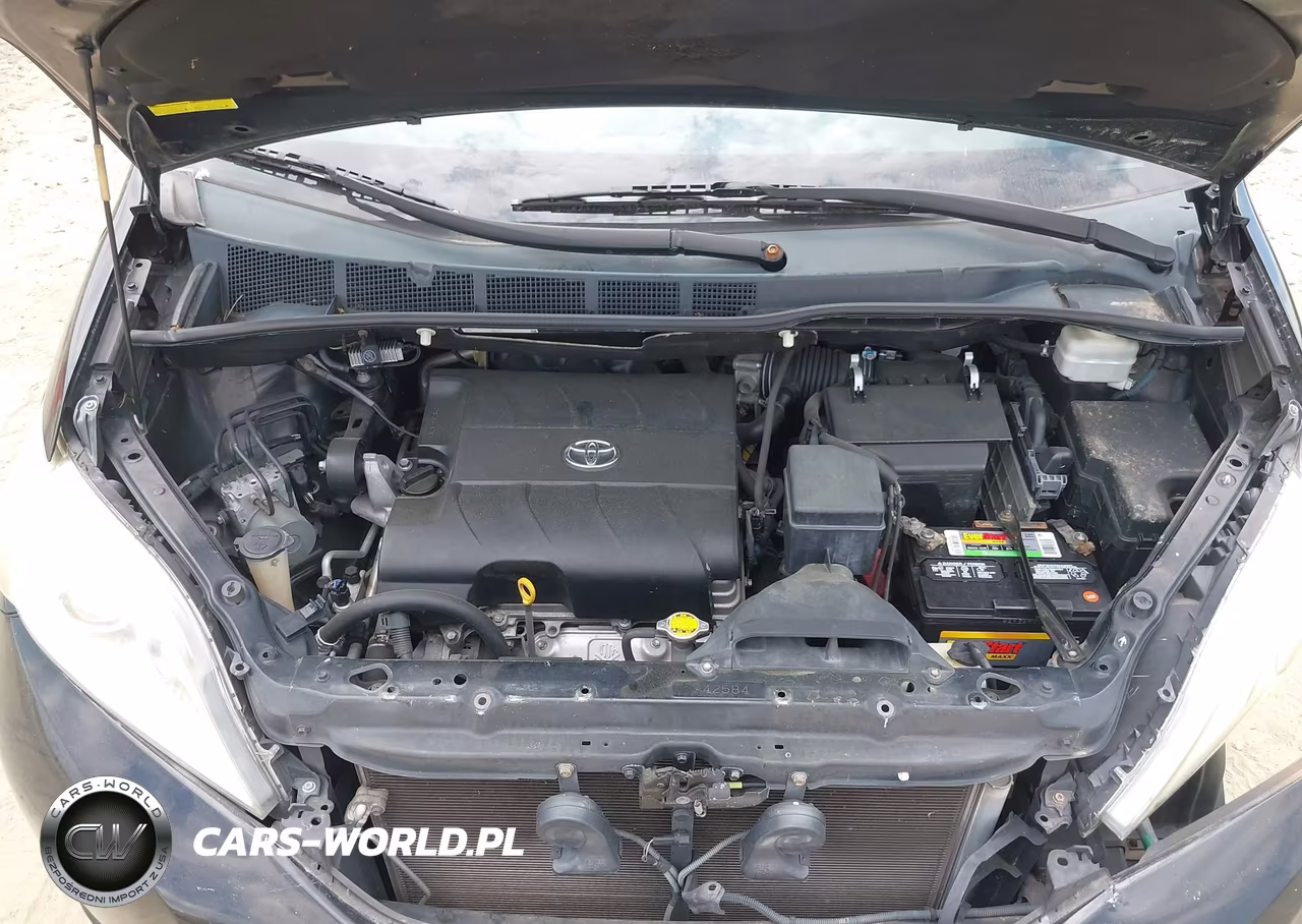 2011 Toyota Sienna Le V6 VIN:5TDKK3DC6BS012369 - 10