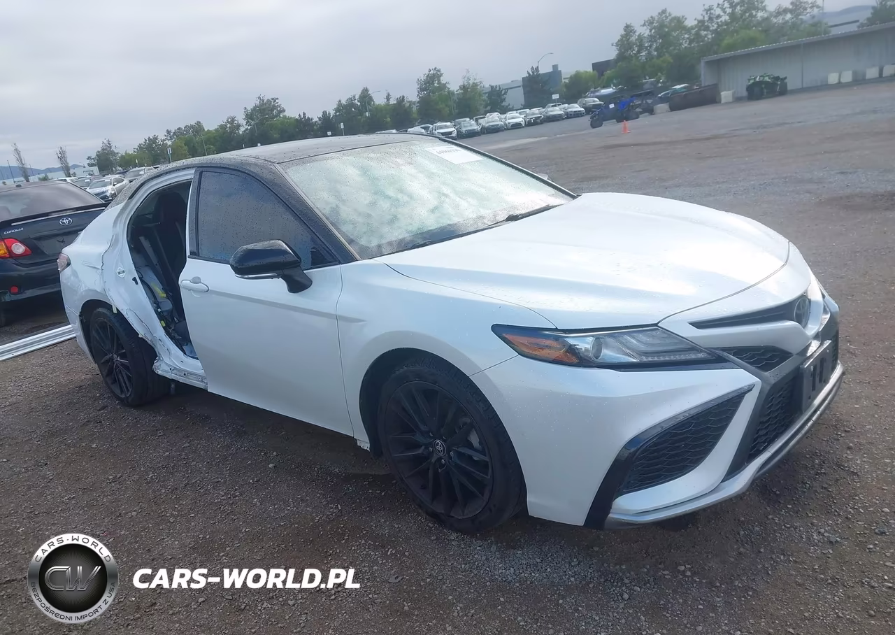 2022 Toyota Camry Xse – zdjęcie 1 z 17
