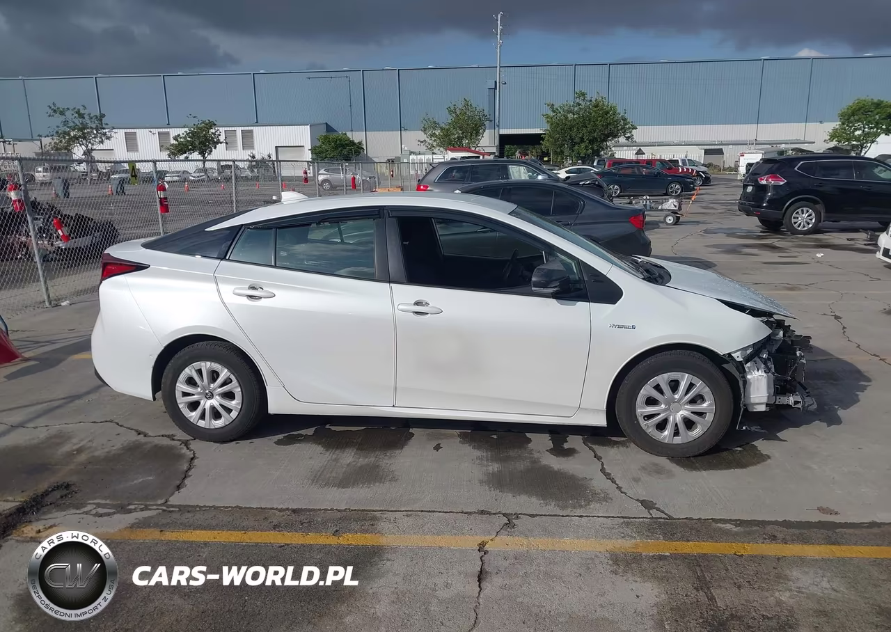 2022 Toyota Prius Le VIN:JTDKAMFU2N3178098 - 14