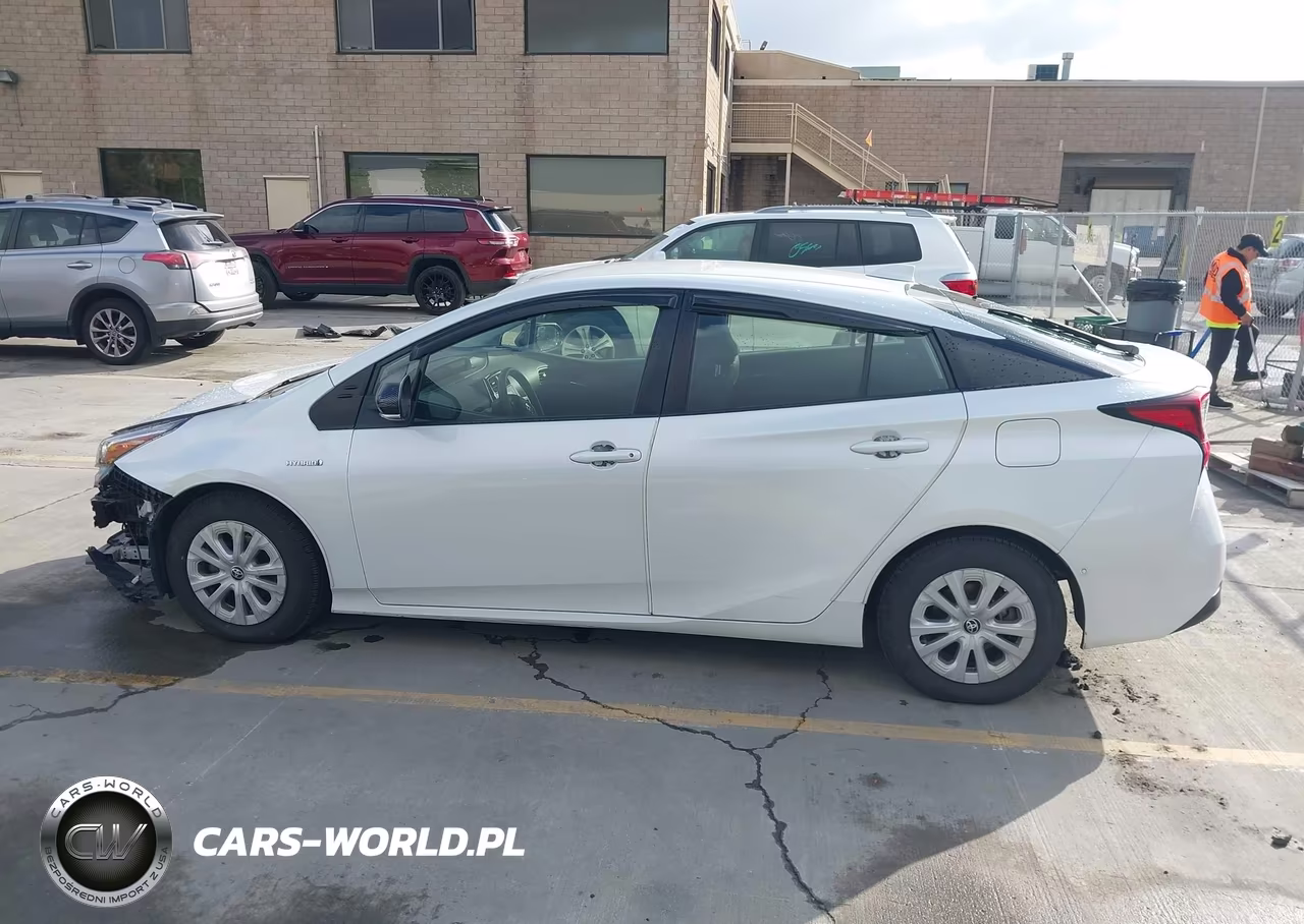 2022 Toyota Prius Le VIN:JTDKAMFU2N3178098 - 15