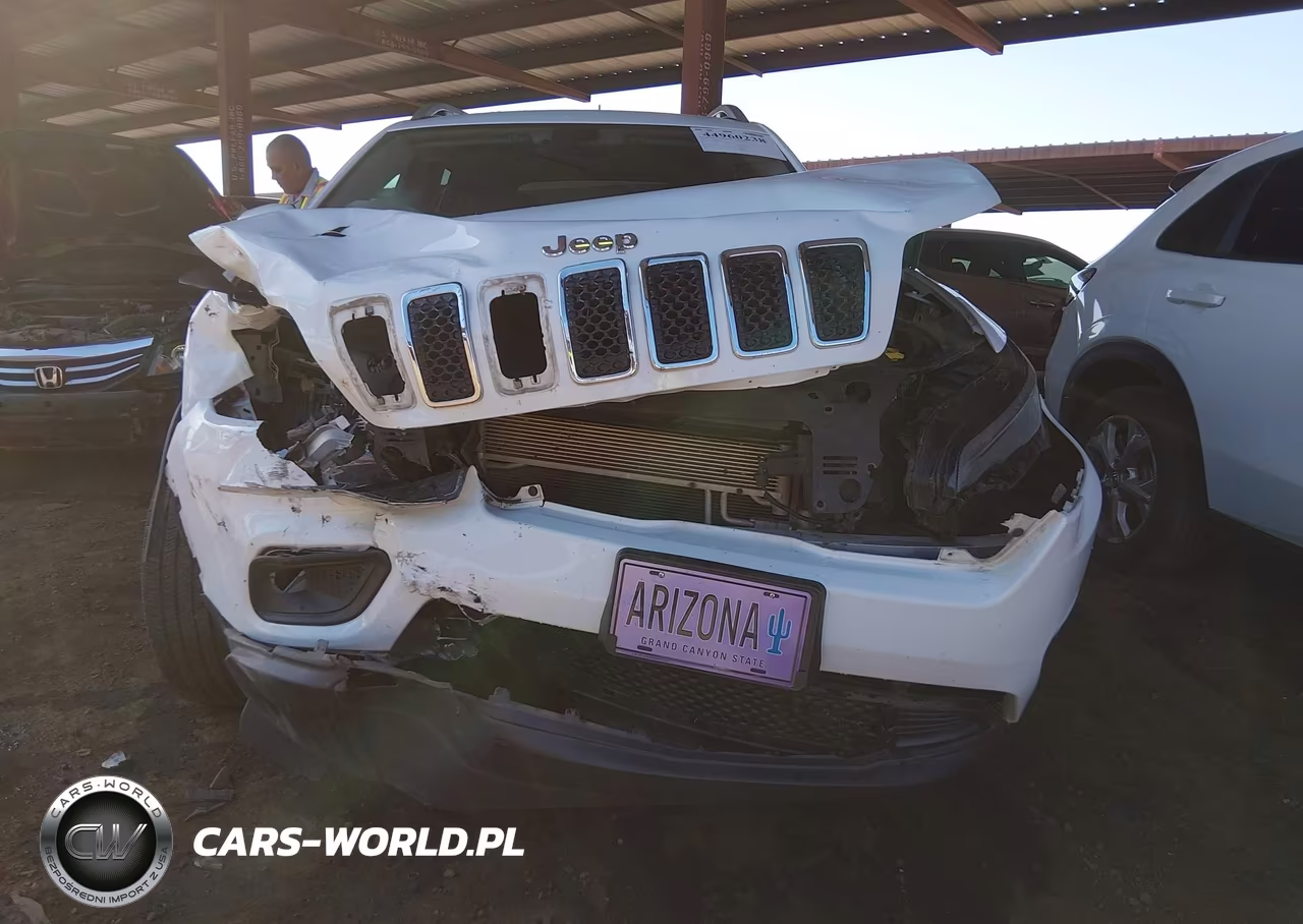 2019 Jeep Cherokee Latitude Plus 4X4 VIN:1C4PJMLB6KD335310 - 12