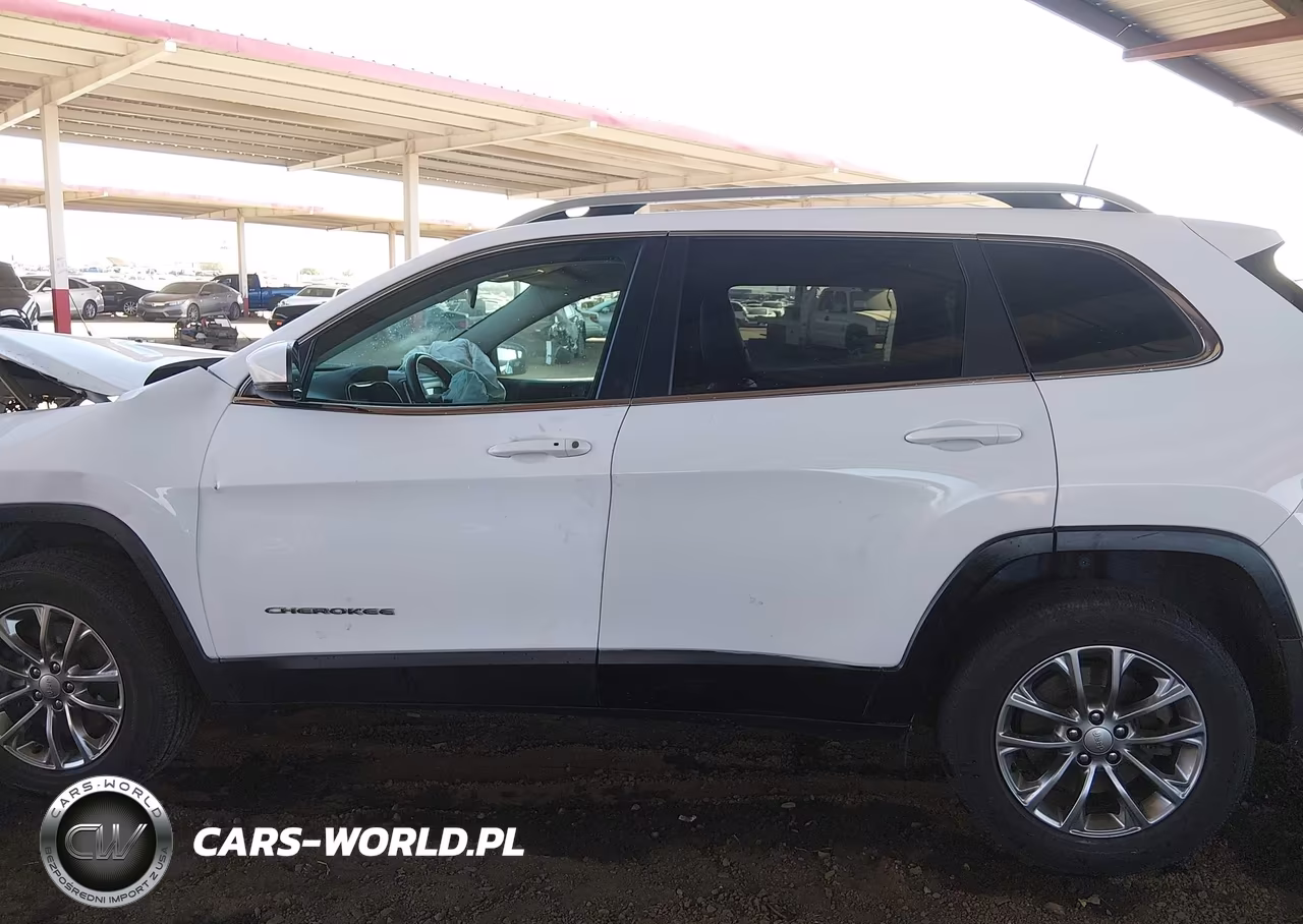 2019 Jeep Cherokee Latitude Plus 4X4 VIN:1C4PJMLB6KD335310 - 14