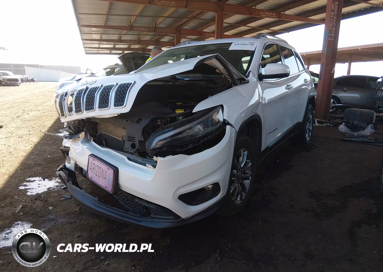 2019 Jeep Cherokee Latitude Plus 4X4 VIN:1C4PJMLB6KD335310 - 2
