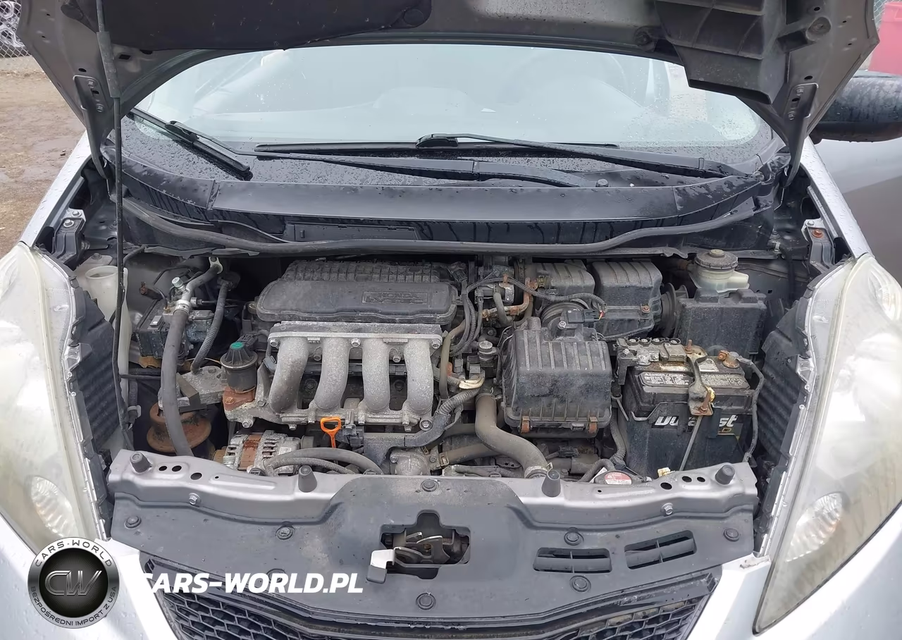 2010 Honda Fit VIN:JHMGE8H27AC034908 - 10