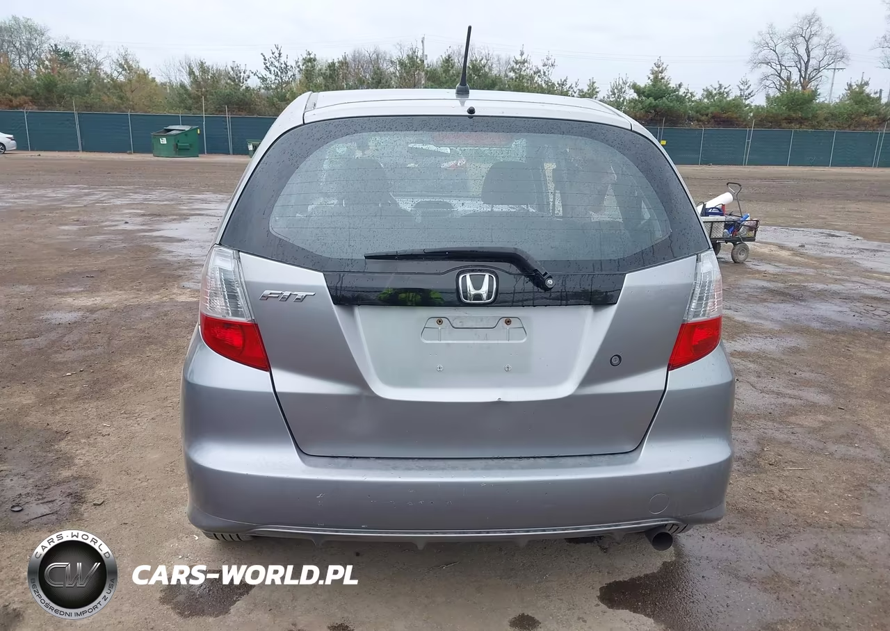 2010 Honda Fit VIN:JHMGE8H27AC034908 - 17