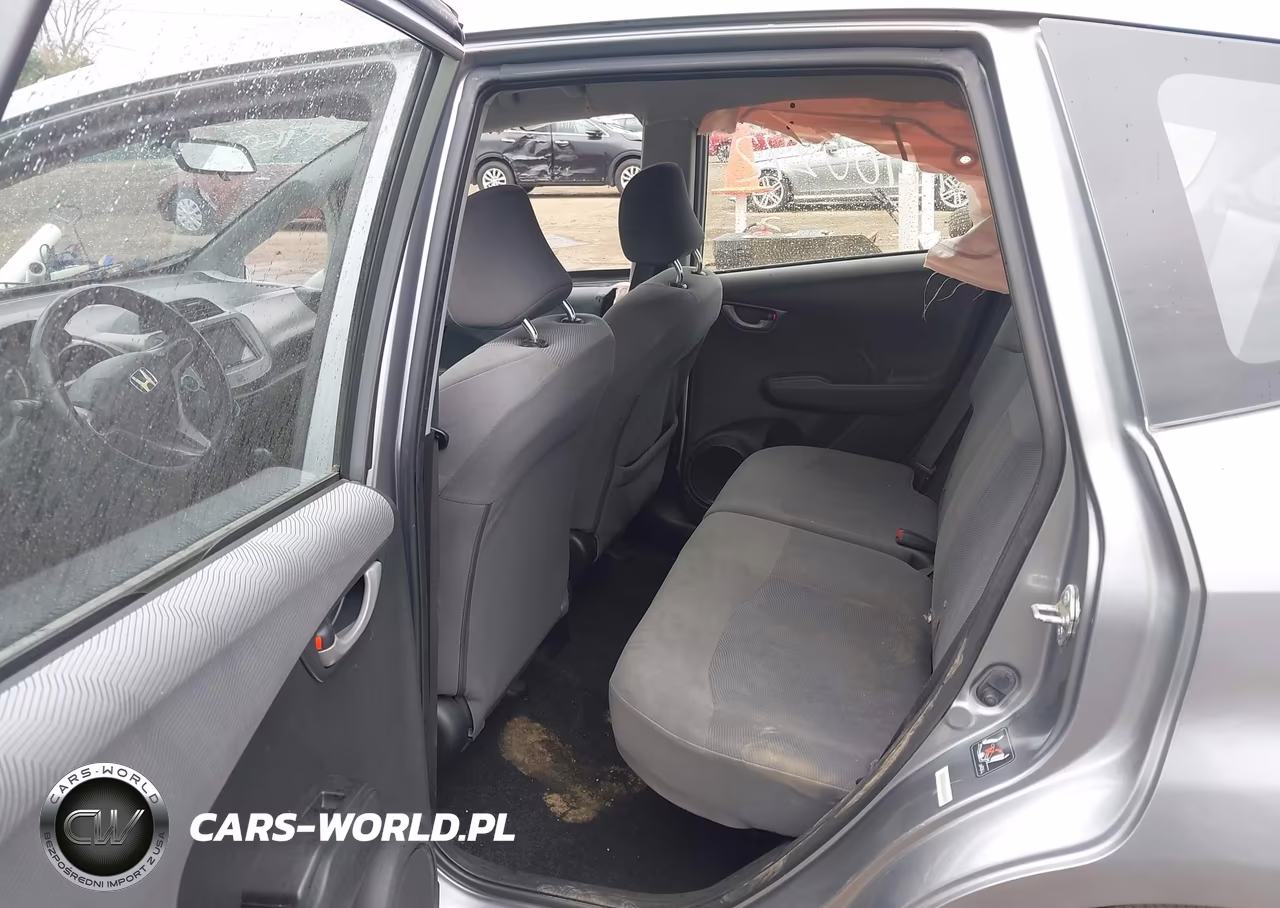 2010 Honda Fit VIN:JHMGE8H27AC034908 - 8
