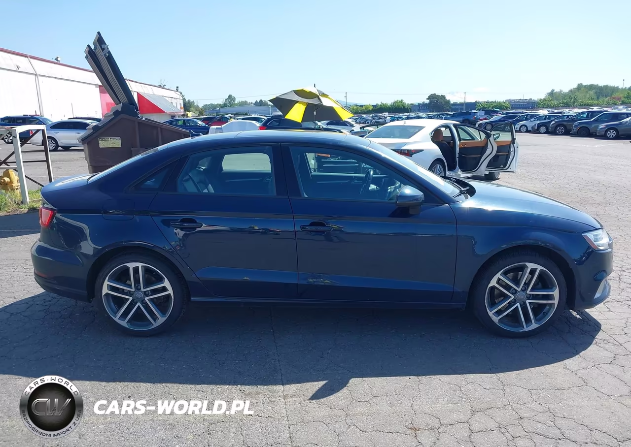 2017 Audi A3 2.0T Premium VIN:WAUAUGFF2H1057445 - 13