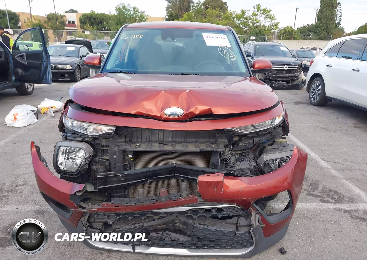 2020 Kia Soul S VIN:KNDJ23AU6L7017186 - 11