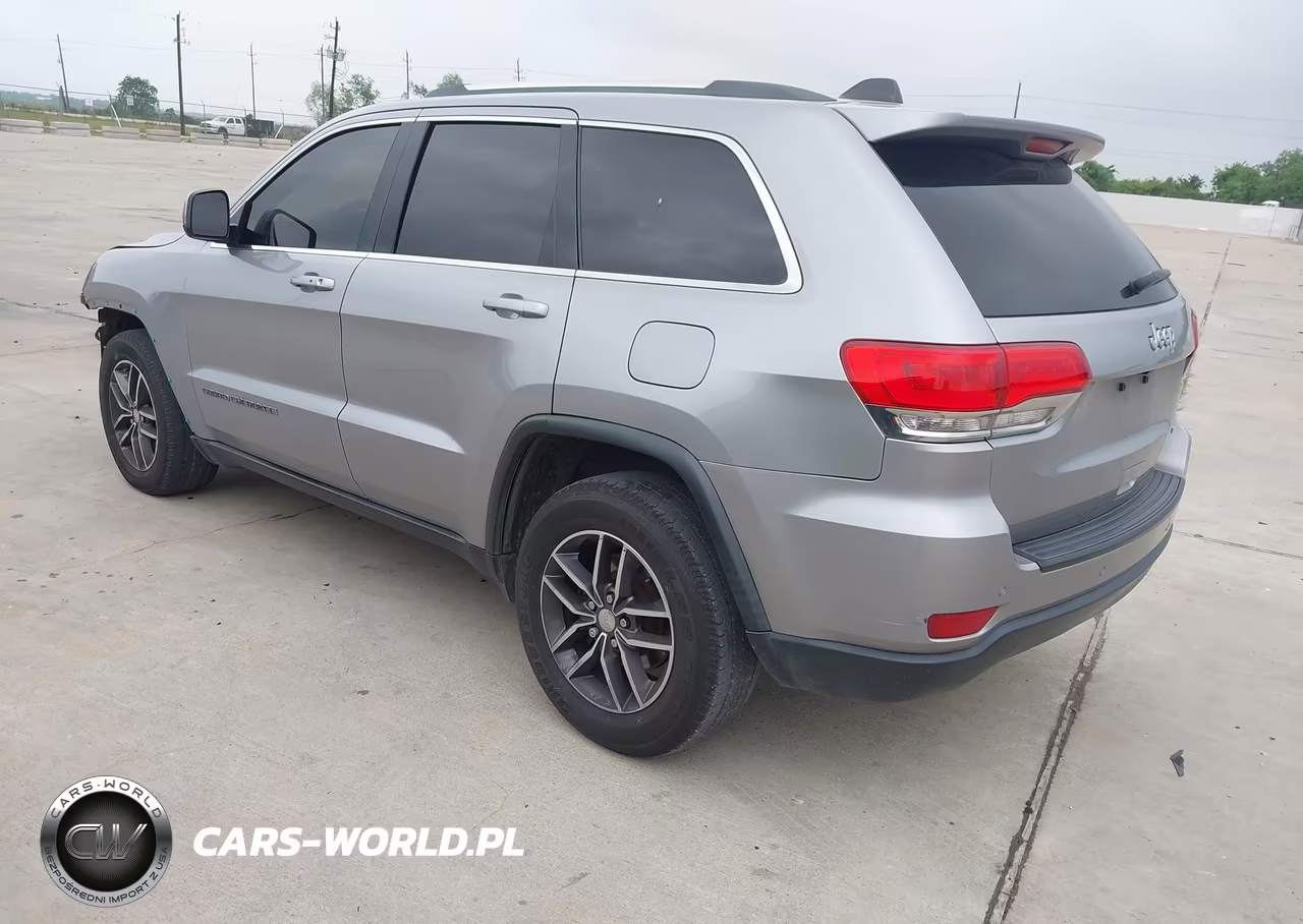2018 Jeep Grand Cherokee Laredo E 4X2 VIN:1C4RJEAG4JC512292 - 3