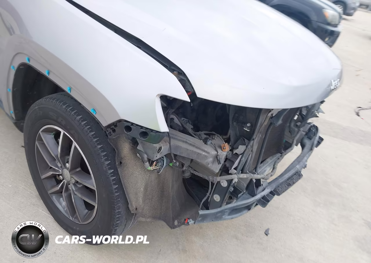 2018 Jeep Grand Cherokee Laredo E 4X2 VIN:1C4RJEAG4JC512292 - 6