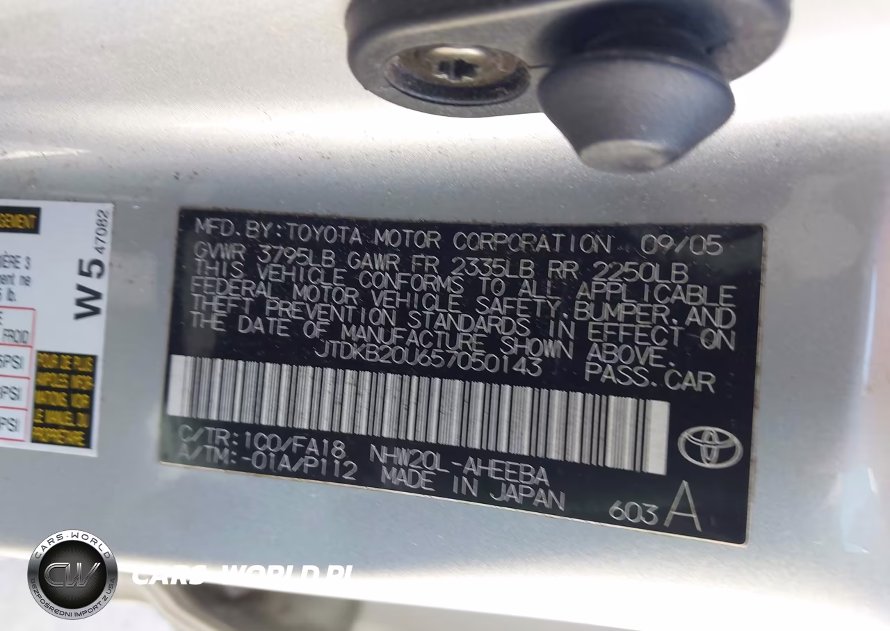 2005 Toyota Prius VIN:JTDKB20U657050143 - 9