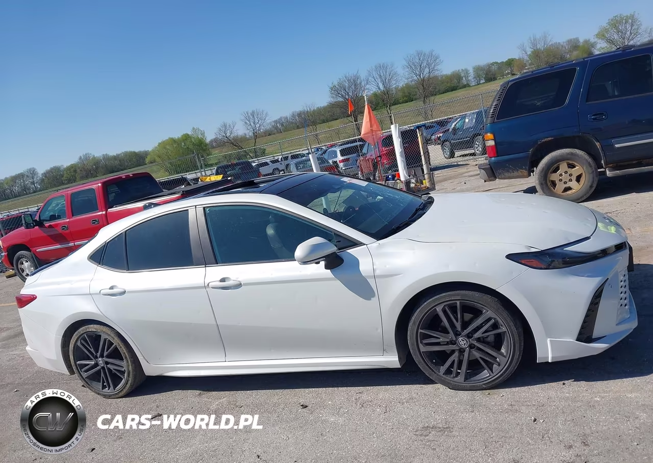 2025 Toyota Camry Xse VIN:4T1DAACK5SU049994 - 13