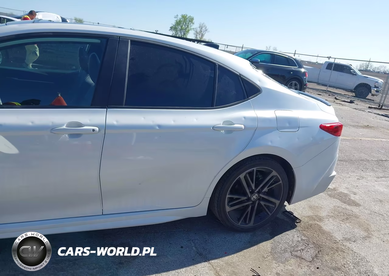 2025 Toyota Camry Xse VIN:4T1DAACK5SU049994 - 18