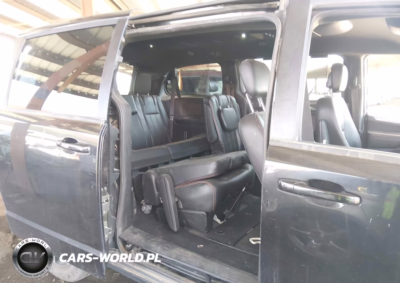2019 Dodge Grand Caravan Gt VIN:2C4RDGEG0KR567912 - 8
