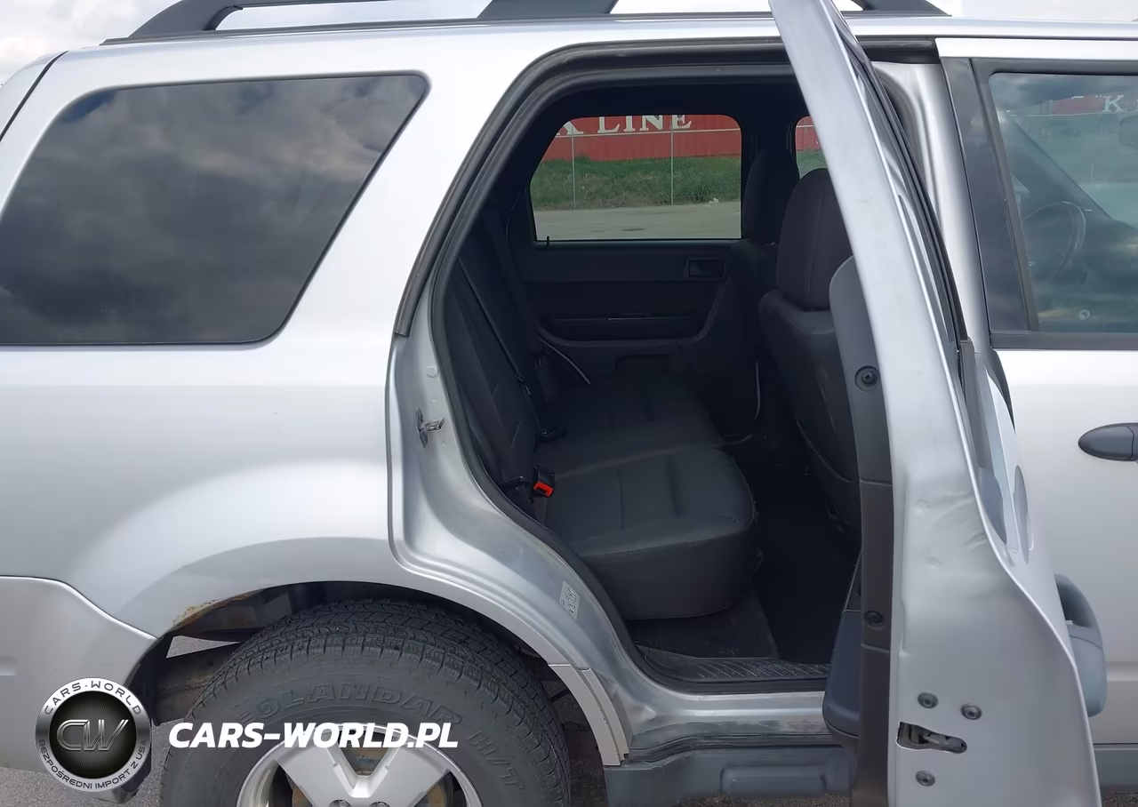 2011 Ford Escape Xlt VIN:1FMCU0D74BKB54271 - 8