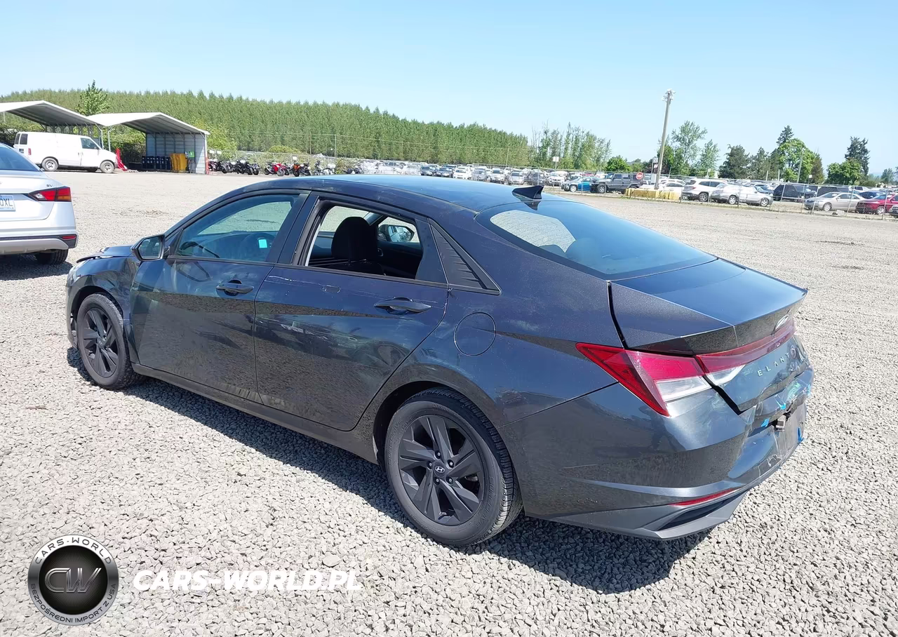 2021 Hyundai Elantra Sel VIN:5NPLM4AG2MH011482 - 3