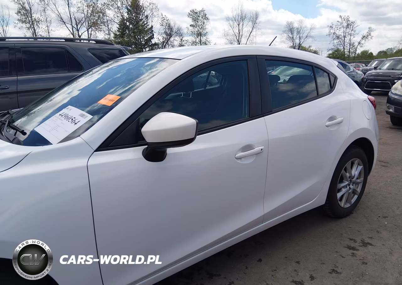 2018 Mazda Mazda3 Sport VIN:3MZBN1K70JM192798 - 14