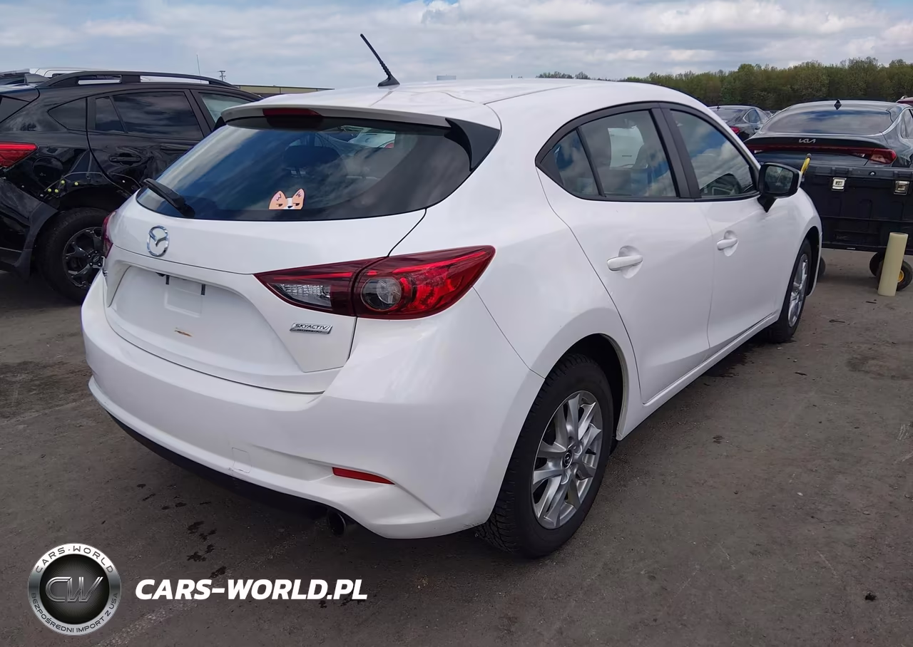 2018 Mazda Mazda3 Sport VIN:3MZBN1K70JM192798 - 4