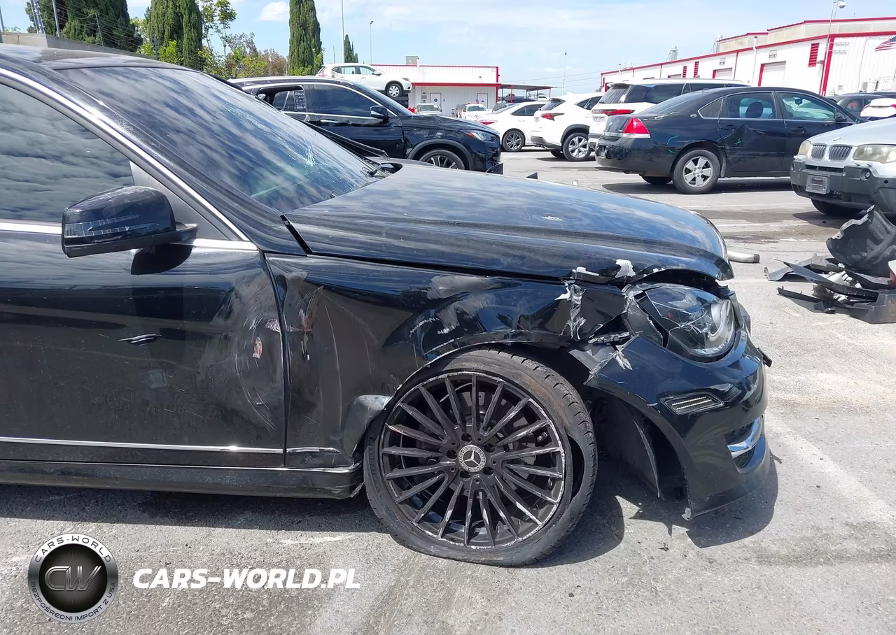 2012 Mercedes-Benz C 350 Sport VIN:WDDGF5HBXCA730390 - 18