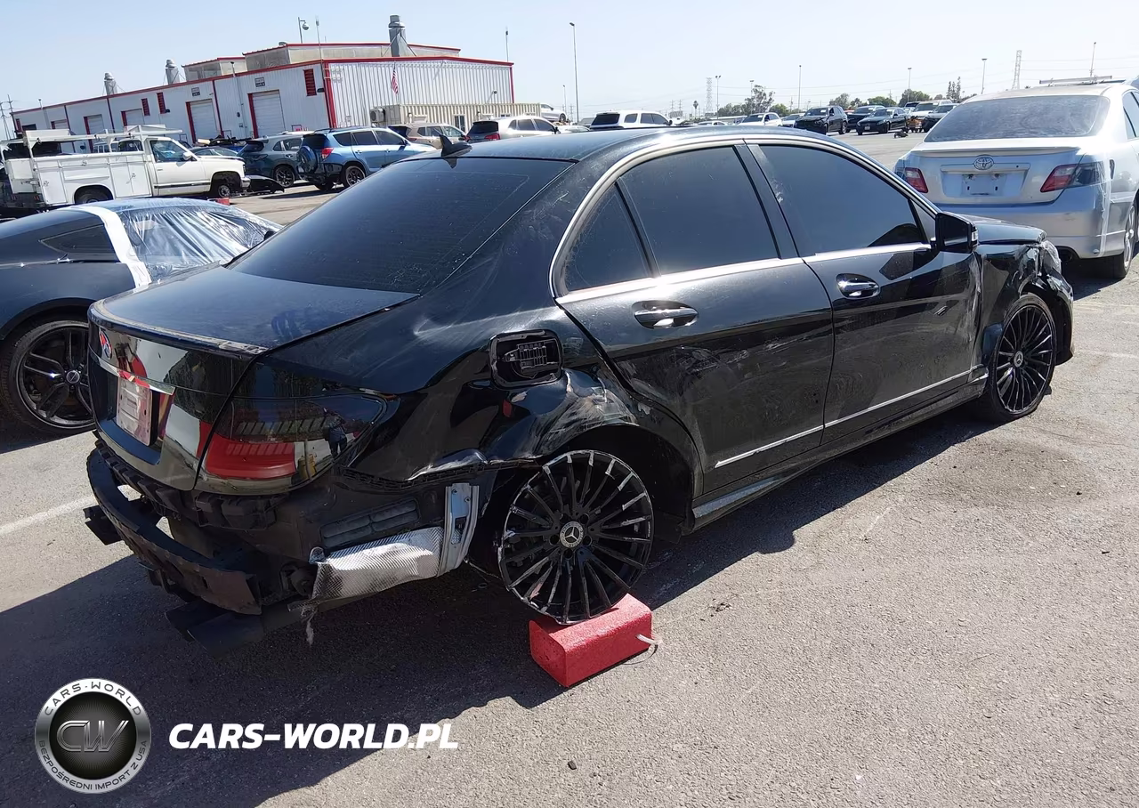 2012 Mercedes-Benz C 350 Sport VIN:WDDGF5HBXCA730390 - 4