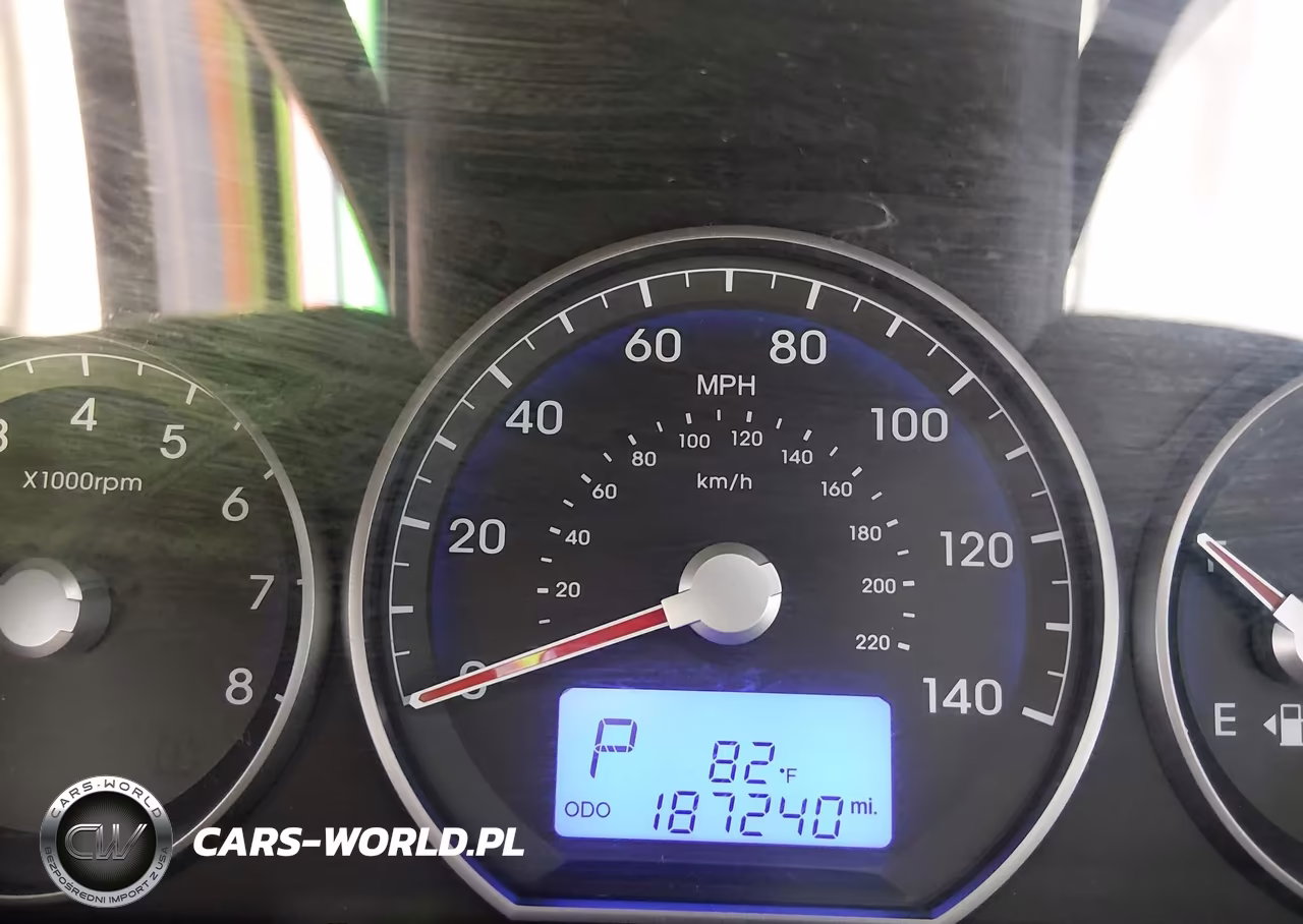 2012 Hyundai Santa Fe Gls VIN:5XYZG3AB7CG121885 - 15